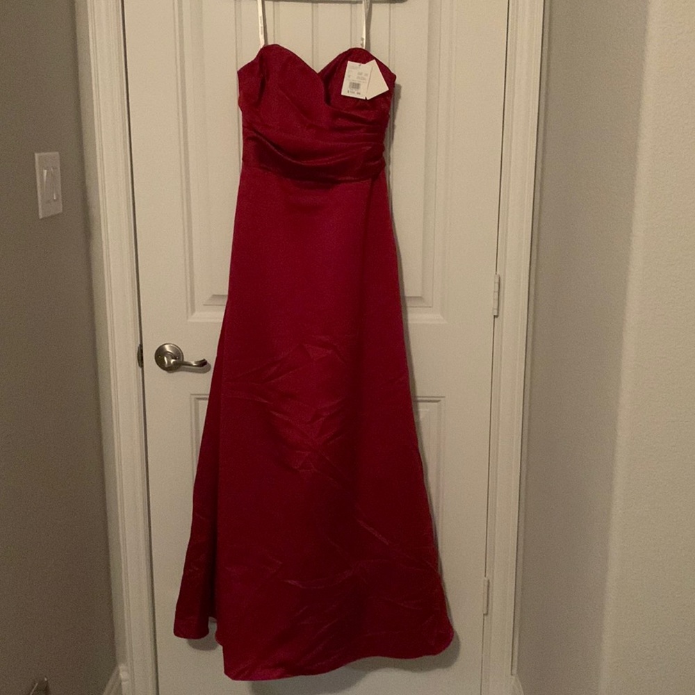 NWT David’s Bridal Strapless Taffeta Gown